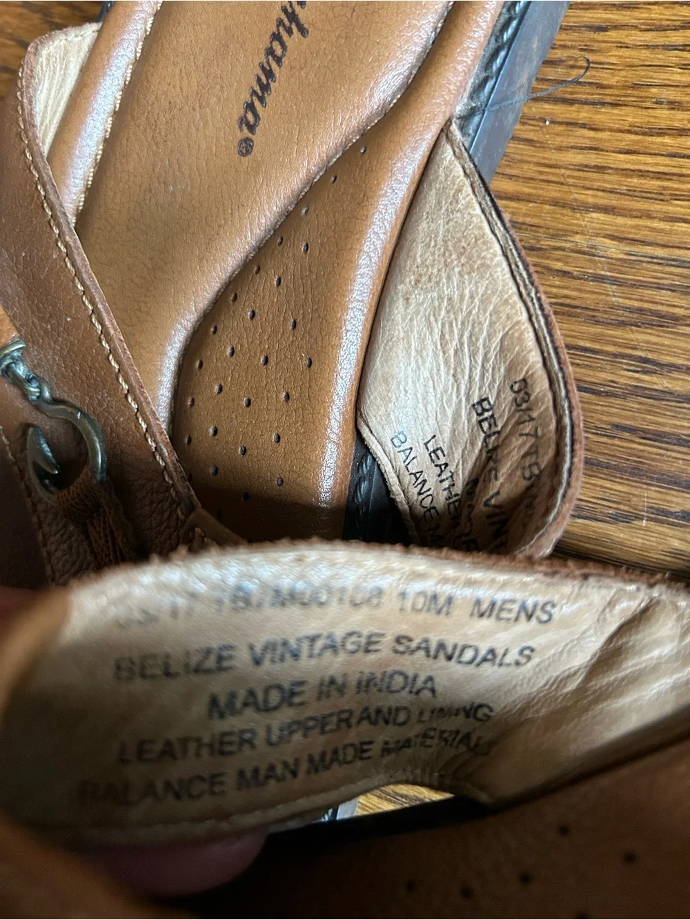 Tommy Bahama Belize Vintage Leather Thong Sandals Men’s Size 10M Brown FlipFlop